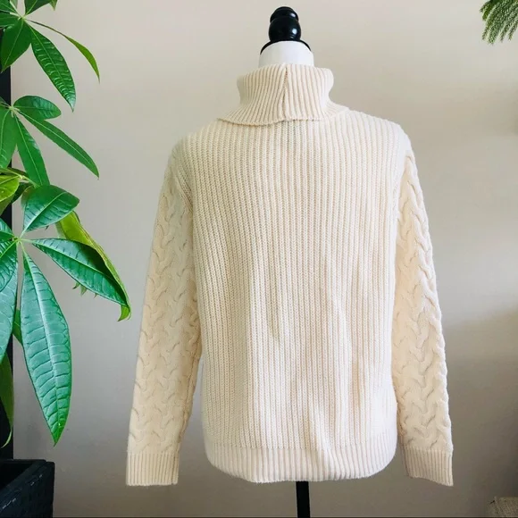❌SOLD❌🟡2/$30 | F21 | Cable knit sweater - Picture 3 of 6